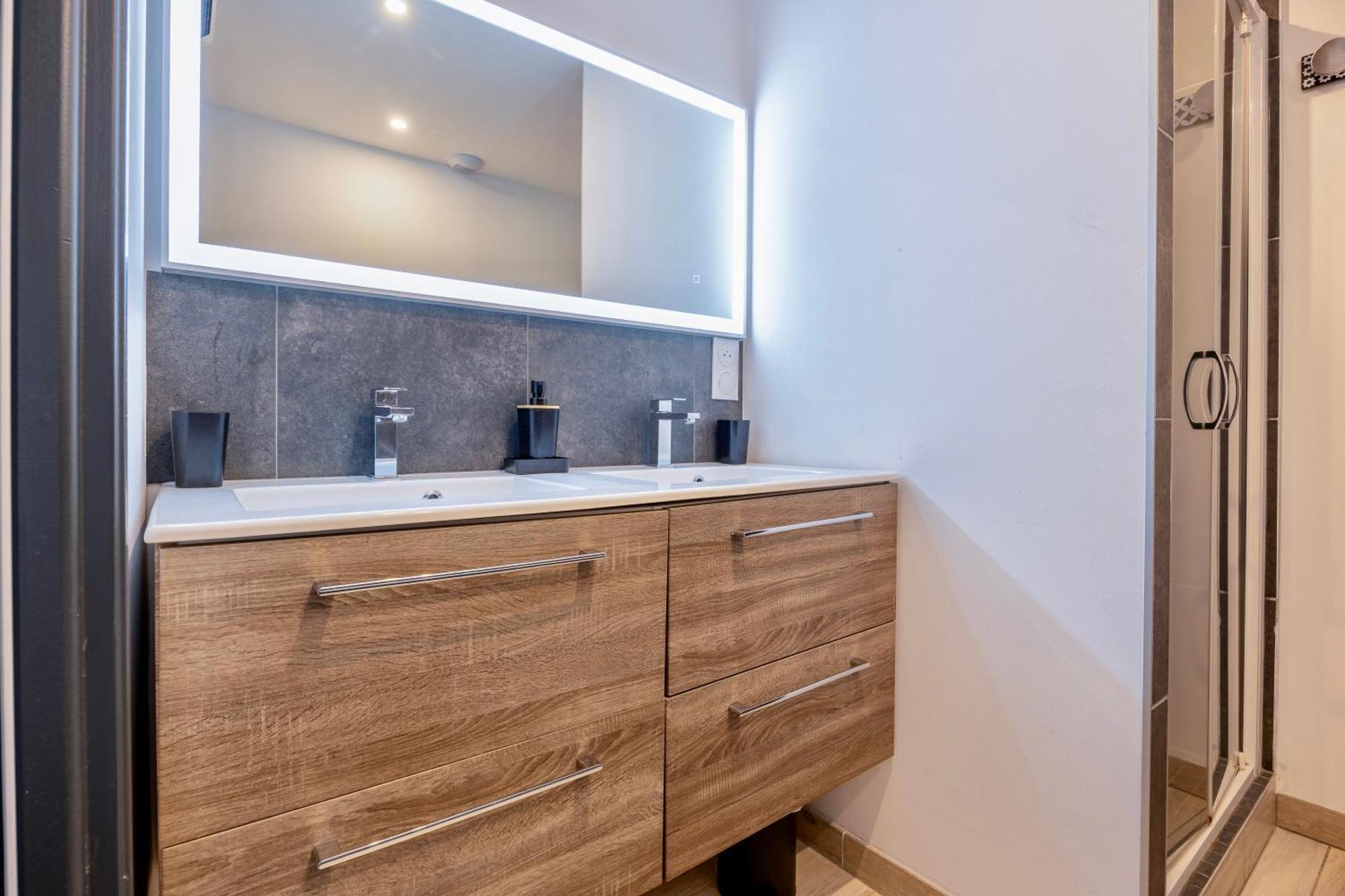 Maison T4 Climatisee Avec Jacuzzi A ลากอร์ ภายนอก รูปภาพ