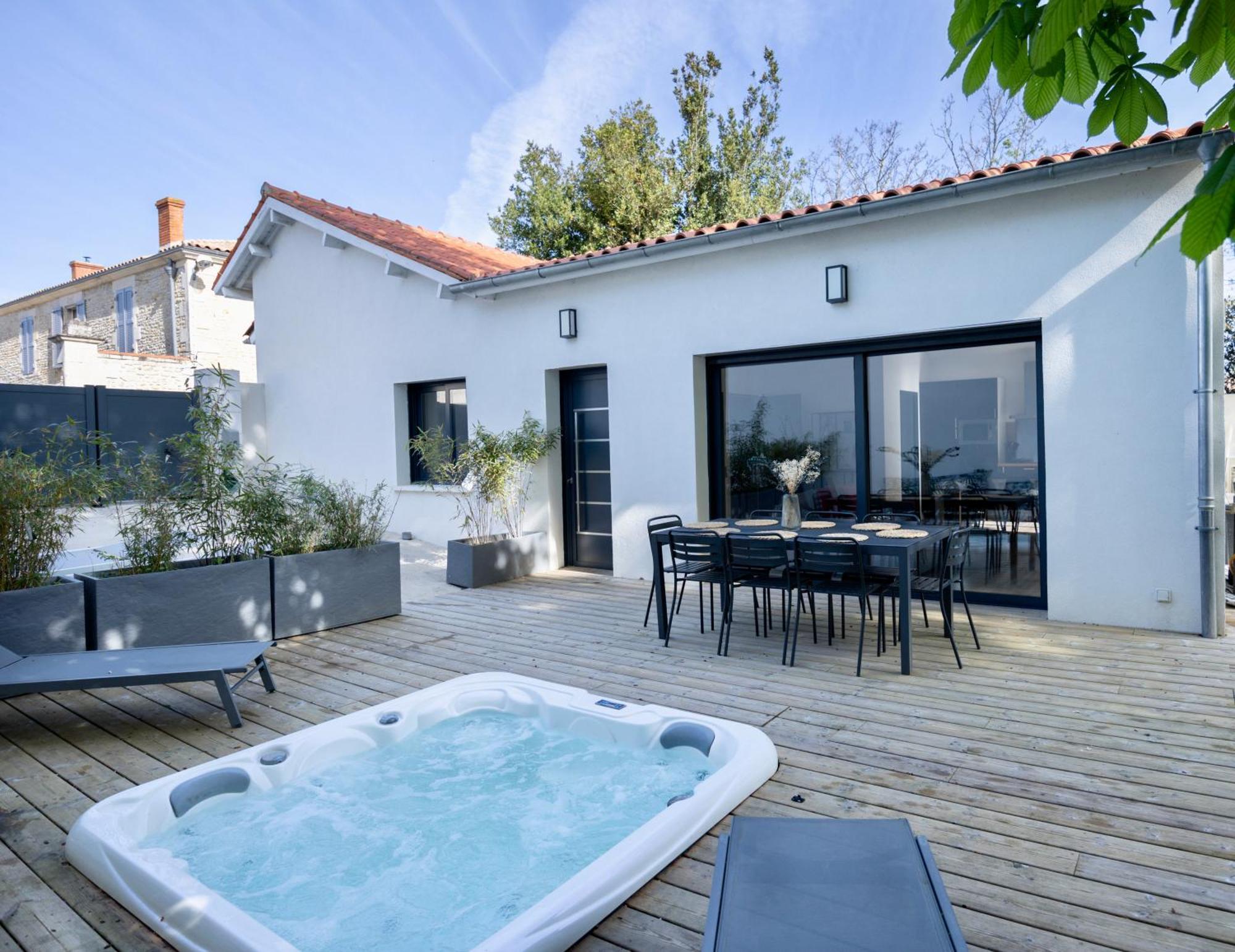 Maison T4 Climatisee Avec Jacuzzi A ลากอร์ ภายนอก รูปภาพ