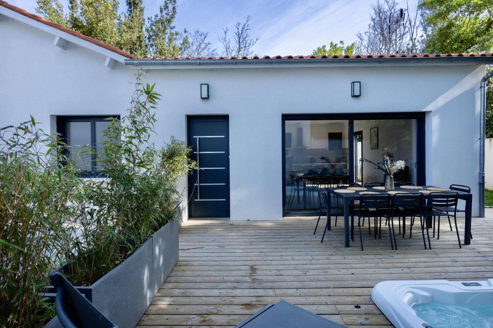 Maison T4 Climatisee Avec Jacuzzi A ลากอร์ ภายนอก รูปภาพ